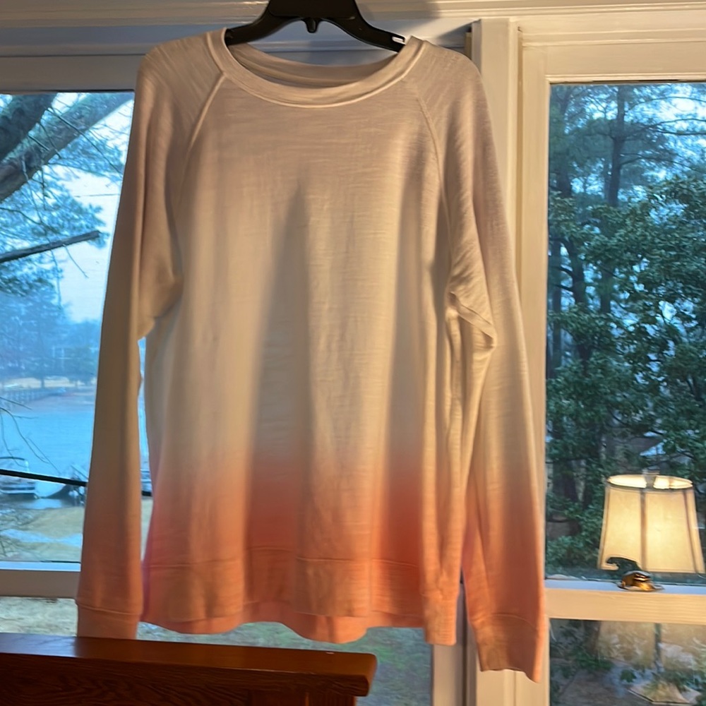 Crown & Ivy XL top